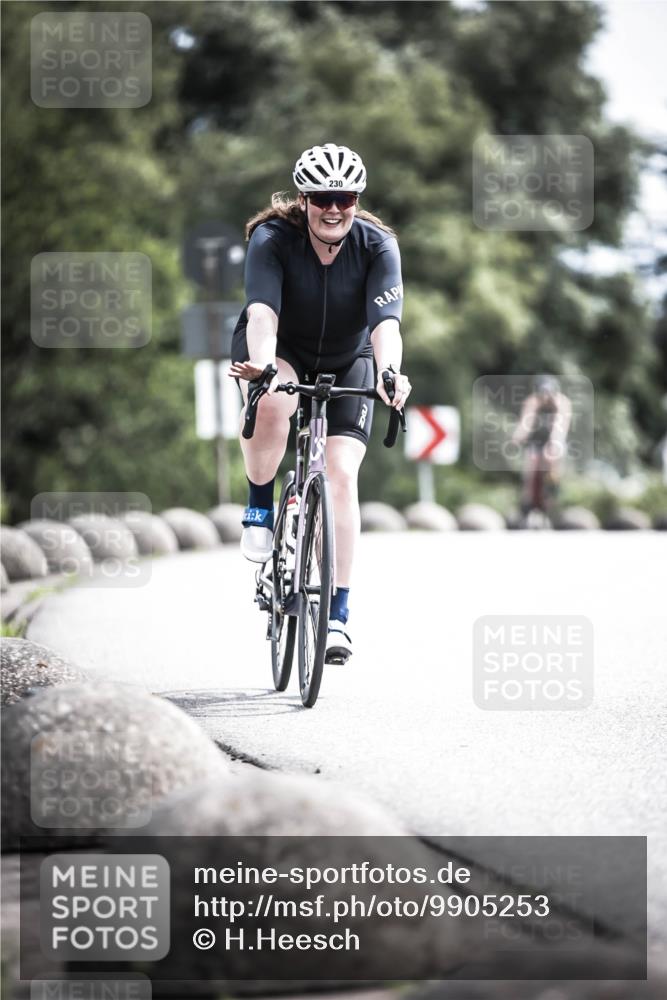 21.06.2026 - 29. Vierlanden-Triathlon H.Heesch http://msf.ph/oto/9905253 21.06.2026 11:38:15 Radfahren 230, 666, 871 meine-sportfotos.de