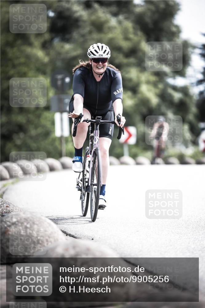21.06.2026 - 29. Vierlanden-Triathlon H.Heesch http://msf.ph/oto/9905256 21.06.2026 11:38:15 Radfahren 230, 666, 871 meine-sportfotos.de