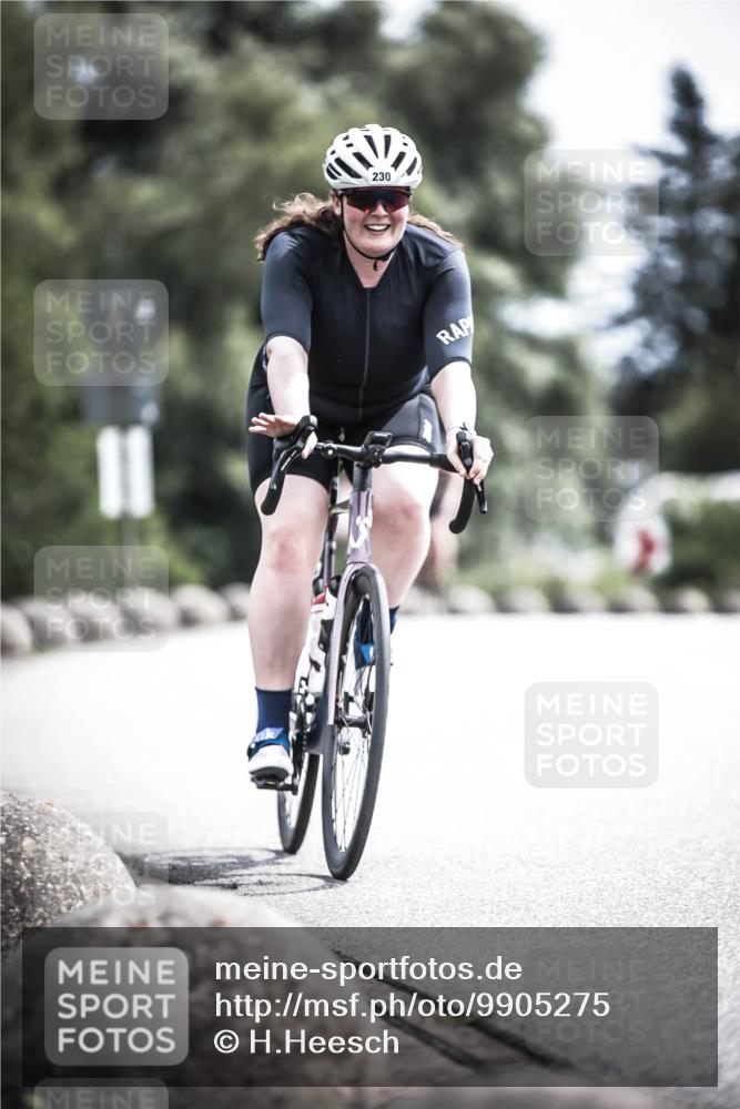 21.06.2026 - 29. Vierlanden-Triathlon H.Heesch http://msf.ph/oto/9905275 21.06.2026 11:38:15 Radfahren 230, 666, 871 meine-sportfotos.de