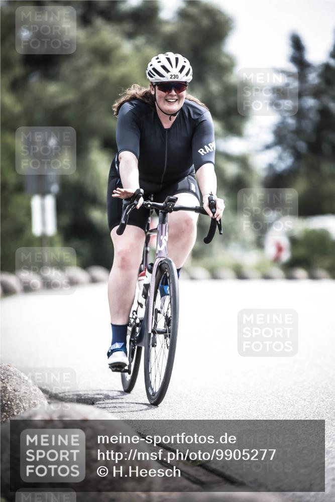 21.06.2026 - 29. Vierlanden-Triathlon H.Heesch http://msf.ph/oto/9905277 21.06.2026 11:38:15 Radfahren 230, 666, 871 meine-sportfotos.de