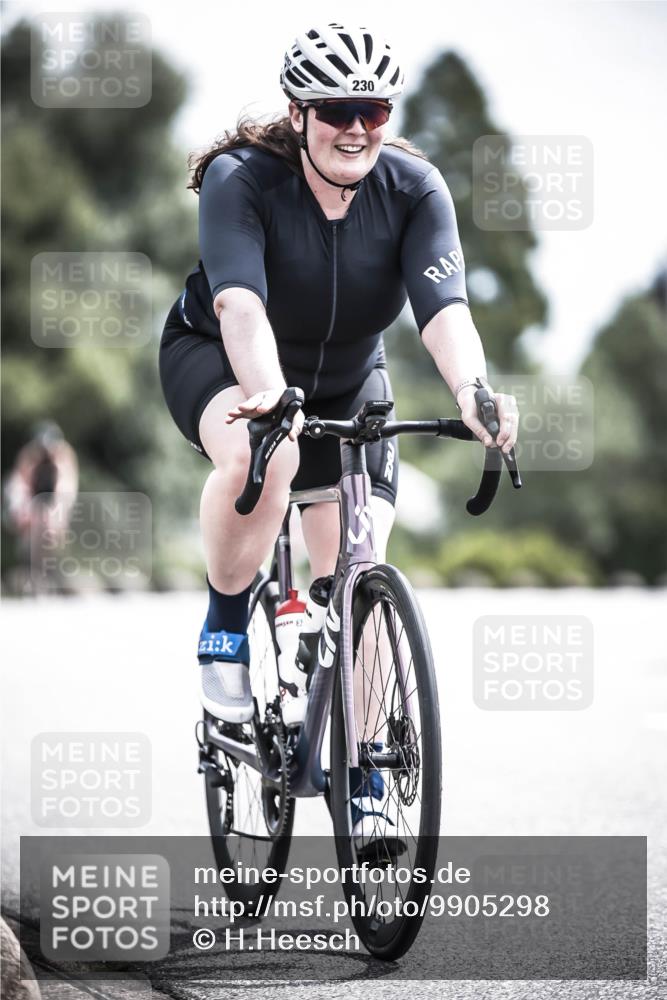 21.06.2026 - 29. Vierlanden-Triathlon H.Heesch http://msf.ph/oto/9905298 21.06.2026 11:38:16 Radfahren 230, 666, 871 meine-sportfotos.de