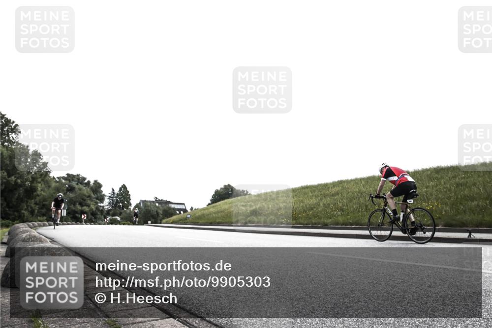 21.06.2026 - 29. Vierlanden-Triathlon H.Heesch http://msf.ph/oto/9905303 21.06.2026 11:04:59 Radfahren 46, 64, 523, 739 meine-sportfotos.de