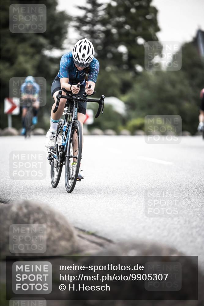 21.06.2026 - 29. Vierlanden-Triathlon H.Heesch http://msf.ph/oto/9905307 21.06.2026 10:23:55 Radfahren 200, 293, 584 meine-sportfotos.de