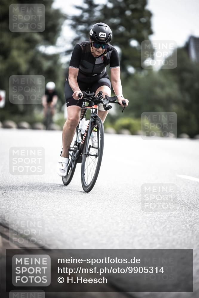 21.06.2026 - 29. Vierlanden-Triathlon H.Heesch http://msf.ph/oto/9905314 21.06.2026 11:42:21 Radfahren 294, 675 meine-sportfotos.de