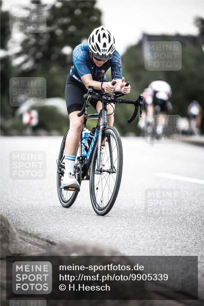 21.06.2026 - 29. Vierlanden-Triathlon H.Heesch http://msf.ph/oto/9905339 21.06.2026 10:23:56 Radfahren 200, 293, 584 meine-sportfotos.de