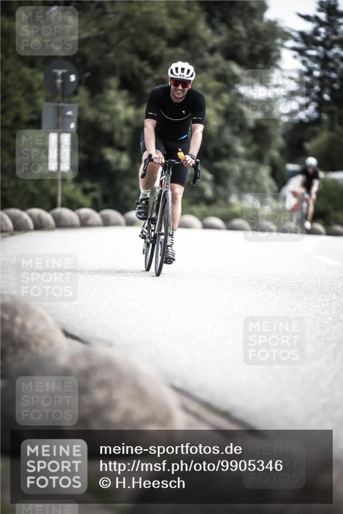 21.06.2026 - 29. Vierlanden-Triathlon H.Heesch http://msf.ph/oto/9905346 21.06.2026 11:42:25 Radfahren 294, 675, 745 meine-sportfotos.de