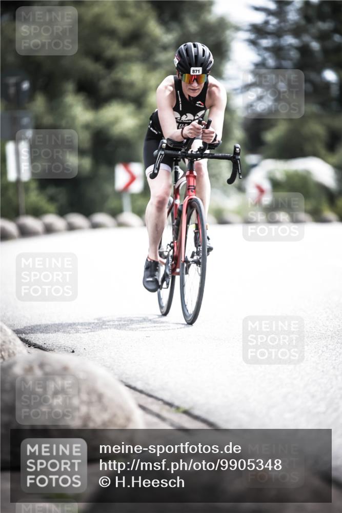21.06.2026 - 29. Vierlanden-Triathlon H.Heesch http://msf.ph/oto/9905348 21.06.2026 11:38:20 Radfahren 230, 871 meine-sportfotos.de