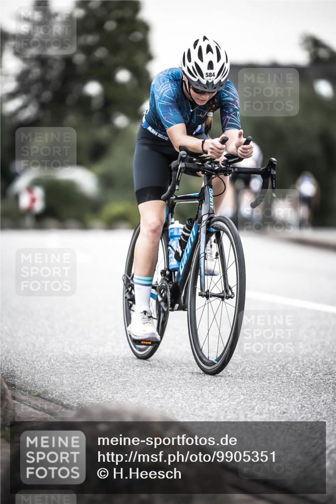 21.06.2026 - 29. Vierlanden-Triathlon H.Heesch http://msf.ph/oto/9905351 21.06.2026 10:23:56 Radfahren 200, 293, 584 meine-sportfotos.de