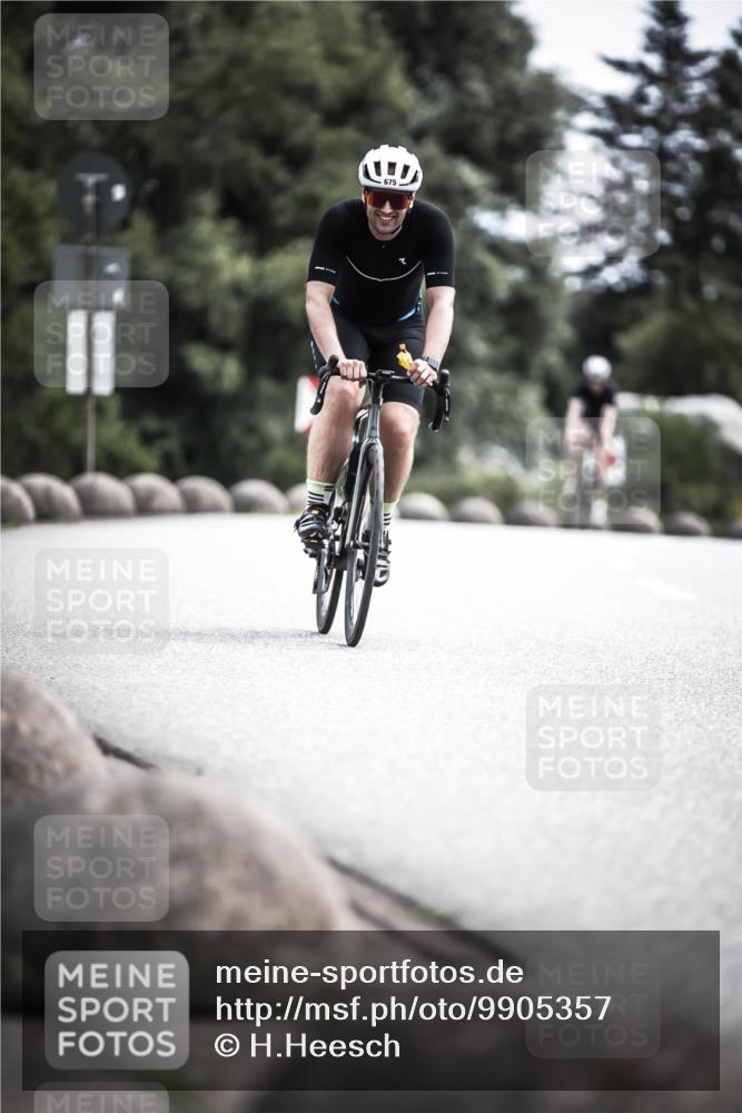 21.06.2026 - 29. Vierlanden-Triathlon H.Heesch http://msf.ph/oto/9905357 21.06.2026 11:42:25 Radfahren 294, 675, 745 meine-sportfotos.de