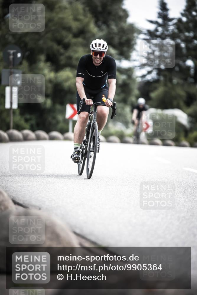 21.06.2026 - 29. Vierlanden-Triathlon H.Heesch http://msf.ph/oto/9905364 21.06.2026 11:42:25 Radfahren 294, 675, 745 meine-sportfotos.de
