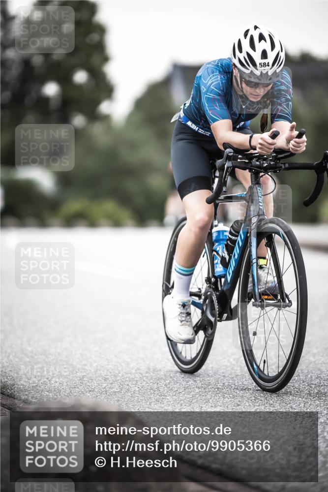 21.06.2026 - 29. Vierlanden-Triathlon H.Heesch http://msf.ph/oto/9905366 21.06.2026 10:23:56 Radfahren 200, 293, 584 meine-sportfotos.de