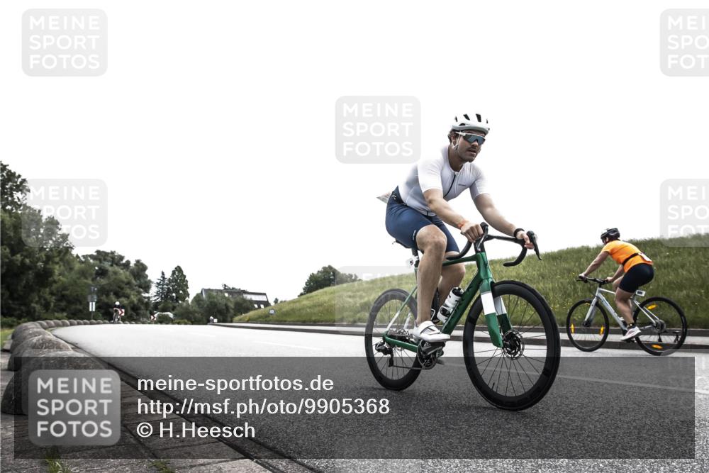 21.06.2026 - 29. Vierlanden-Triathlon H.Heesch http://msf.ph/oto/9905368 21.06.2026 11:06:10 Radfahren 58, 640 meine-sportfotos.de