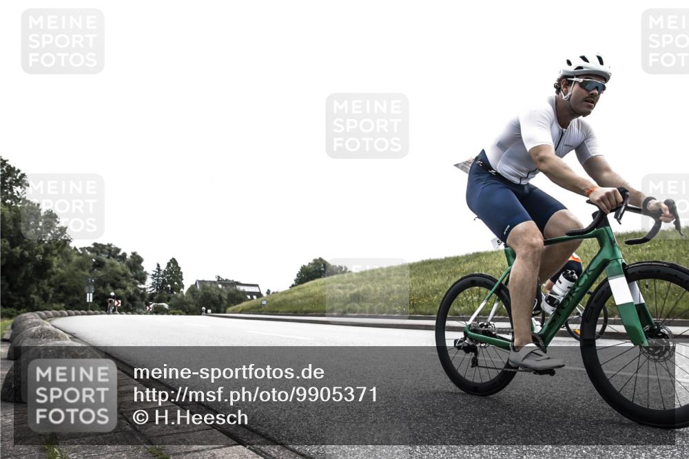 21.06.2026 - 29. Vierlanden-Triathlon H.Heesch http://msf.ph/oto/9905371 21.06.2026 11:06:10 Radfahren 58, 640 meine-sportfotos.de