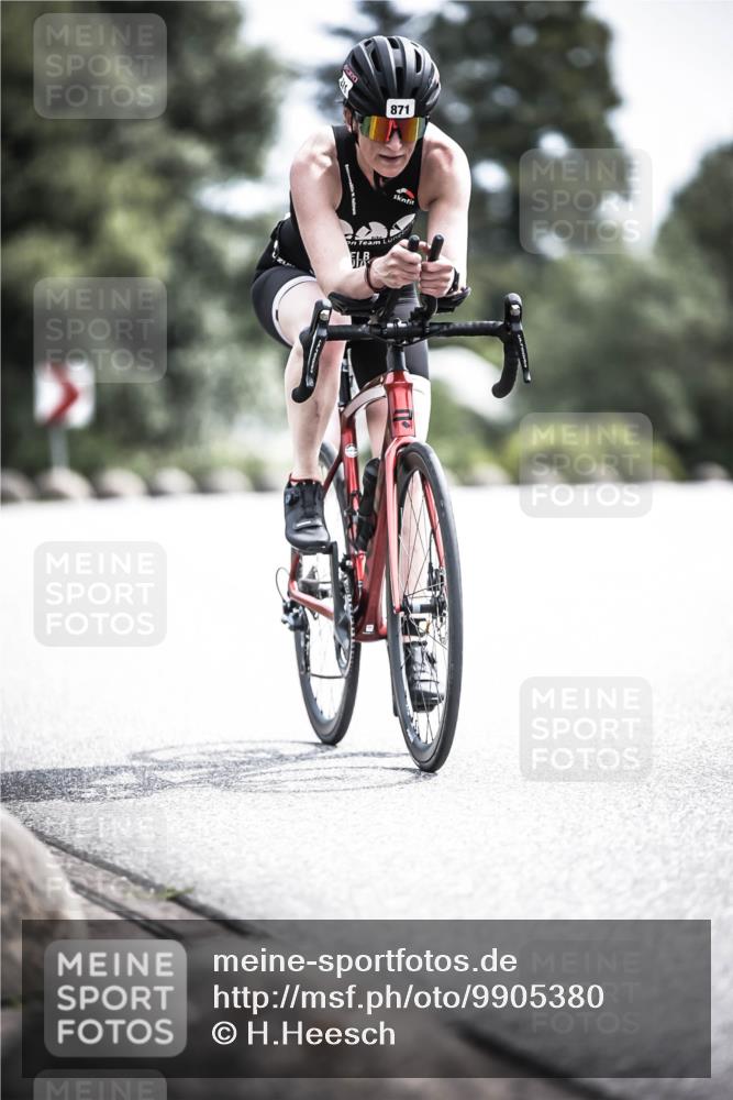 21.06.2026 - 29. Vierlanden-Triathlon H.Heesch http://msf.ph/oto/9905380 21.06.2026 11:38:20 Radfahren 230, 871 meine-sportfotos.de