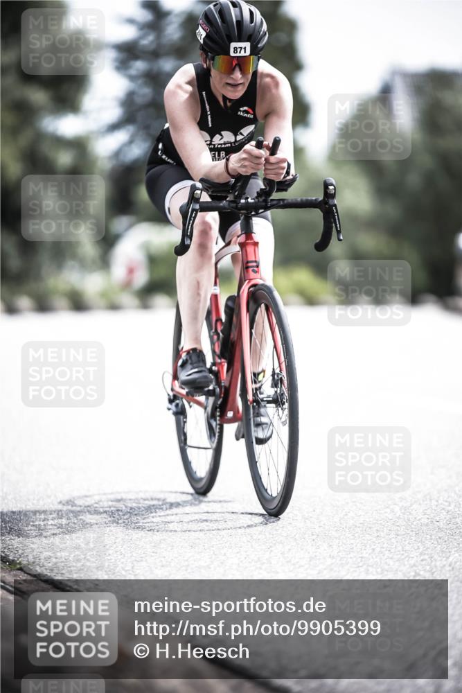 21.06.2026 - 29. Vierlanden-Triathlon H.Heesch http://msf.ph/oto/9905399 21.06.2026 11:38:20 Radfahren 230, 871 meine-sportfotos.de