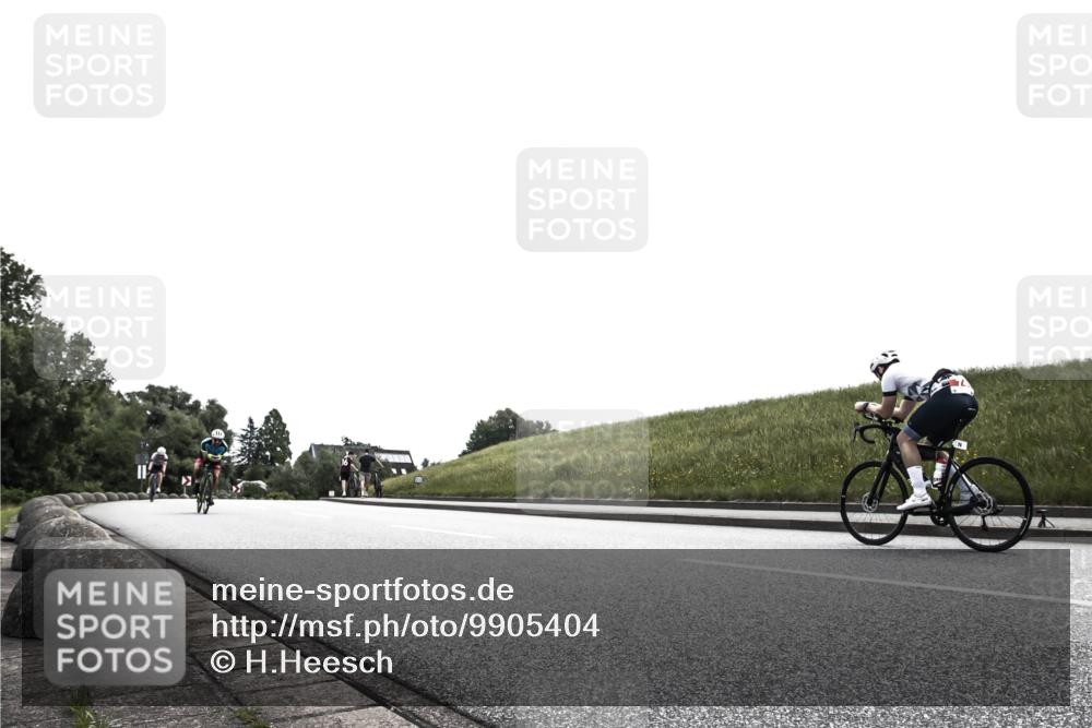 21.06.2026 - 29. Vierlanden-Triathlon H.Heesch http://msf.ph/oto/9905404 21.06.2026 11:06:59 Radfahren 284, 653, 699, 715 meine-sportfotos.de