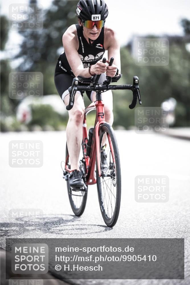 21.06.2026 - 29. Vierlanden-Triathlon H.Heesch http://msf.ph/oto/9905410 21.06.2026 11:38:20 Radfahren 230, 871 meine-sportfotos.de