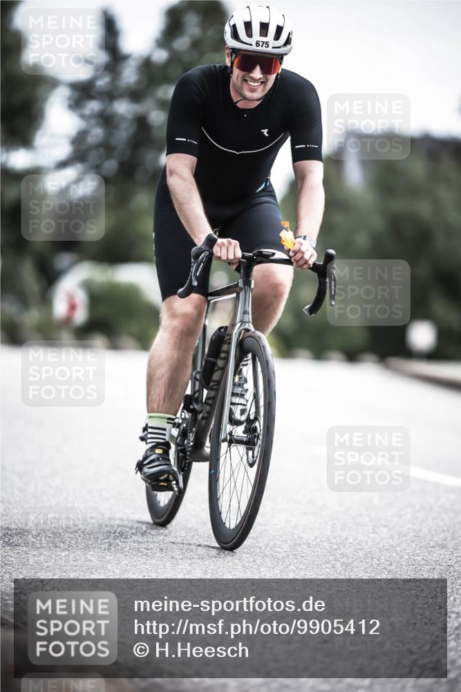 21.06.2026 - 29. Vierlanden-Triathlon H.Heesch http://msf.ph/oto/9905412 21.06.2026 11:42:26 Radfahren 158, 650, 675, 727, 745 meine-sportfotos.de