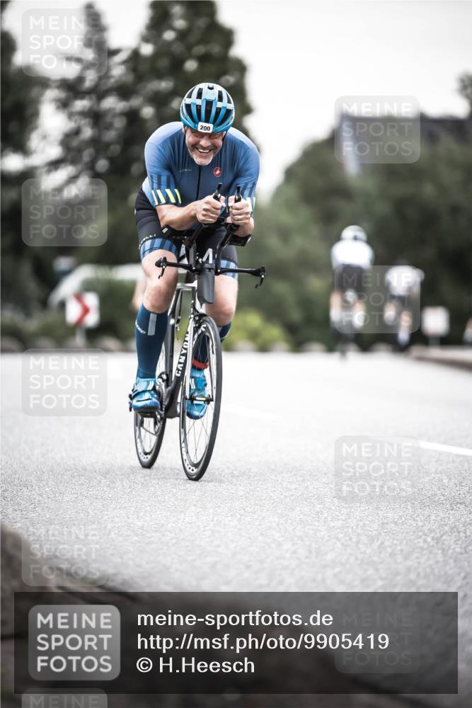 21.06.2026 - 29. Vierlanden-Triathlon H.Heesch http://msf.ph/oto/9905419 21.06.2026 10:23:59 Radfahren 200, 293, 496, 584 meine-sportfotos.de