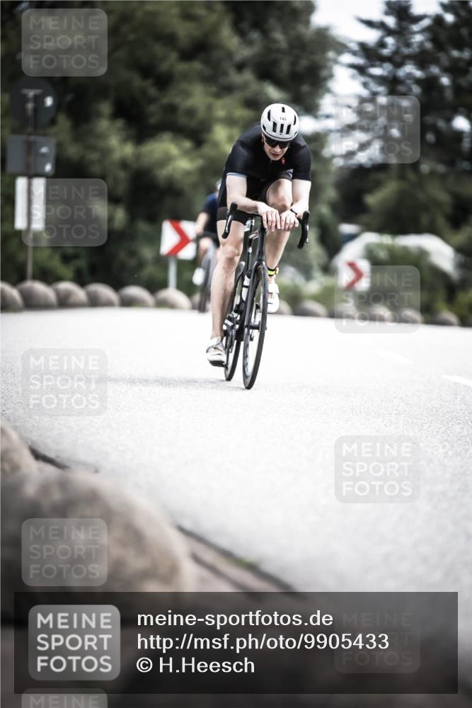 21.06.2026 - 29. Vierlanden-Triathlon H.Heesch http://msf.ph/oto/9905433 21.06.2026 11:42:29 Radfahren 158, 223, 650, 675, 727, 740, 745 meine-sportfotos.de