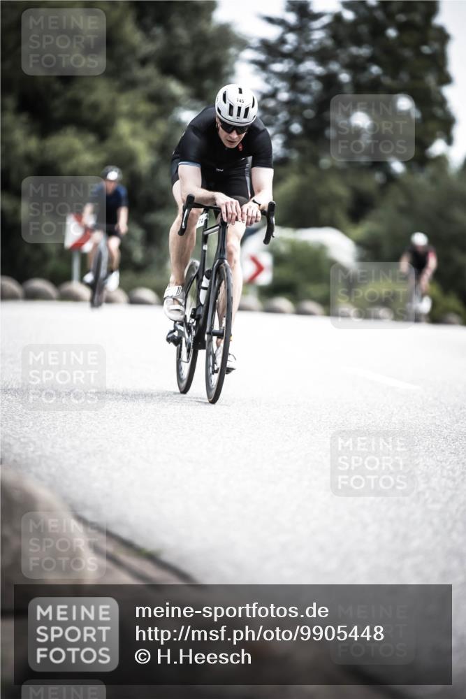 21.06.2026 - 29. Vierlanden-Triathlon H.Heesch http://msf.ph/oto/9905448 21.06.2026 11:42:30 Radfahren 158, 223, 650, 675, 727, 740, 745 meine-sportfotos.de