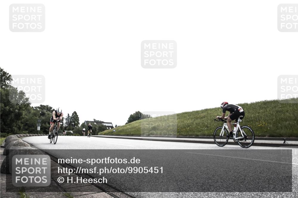 21.06.2026 - 29. Vierlanden-Triathlon H.Heesch http://msf.ph/oto/9905451 21.06.2026 11:07:57 Radfahren 142, 177, 267, 675, 682 meine-sportfotos.de
