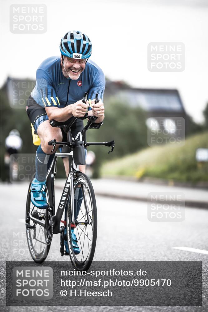21.06.2026 - 29. Vierlanden-Triathlon H.Heesch http://msf.ph/oto/9905470 21.06.2026 10:23:59 Radfahren 200, 293, 496, 584 meine-sportfotos.de