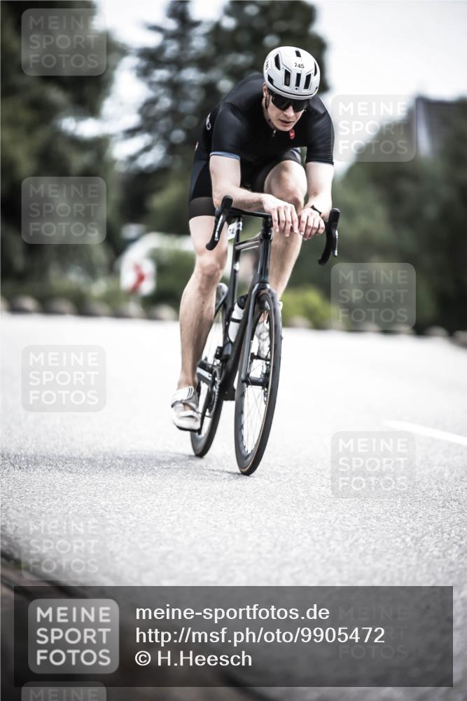 21.06.2026 - 29. Vierlanden-Triathlon H.Heesch http://msf.ph/oto/9905472 21.06.2026 11:42:30 Radfahren 158, 223, 650, 675, 727, 740, 745 meine-sportfotos.de