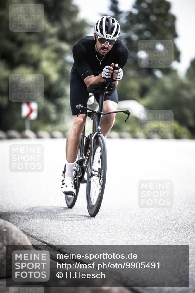 21.06.2026 - 29. Vierlanden-Triathlon H.Heesch http://msf.ph/oto/9905491 21.06.2026 11:38:31 Radfahren 15, 253, 661, 673 meine-sportfotos.de