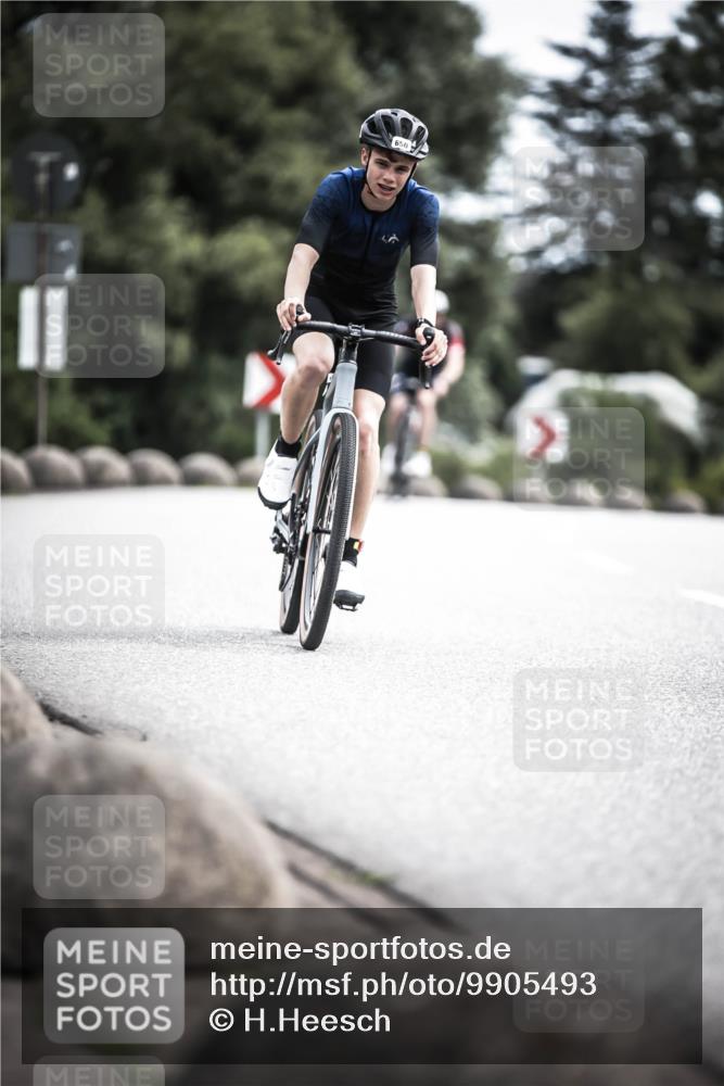 21.06.2026 - 29. Vierlanden-Triathlon H.Heesch http://msf.ph/oto/9905493 21.06.2026 11:42:33 Radfahren 158, 223, 650, 727, 740, 745 meine-sportfotos.de