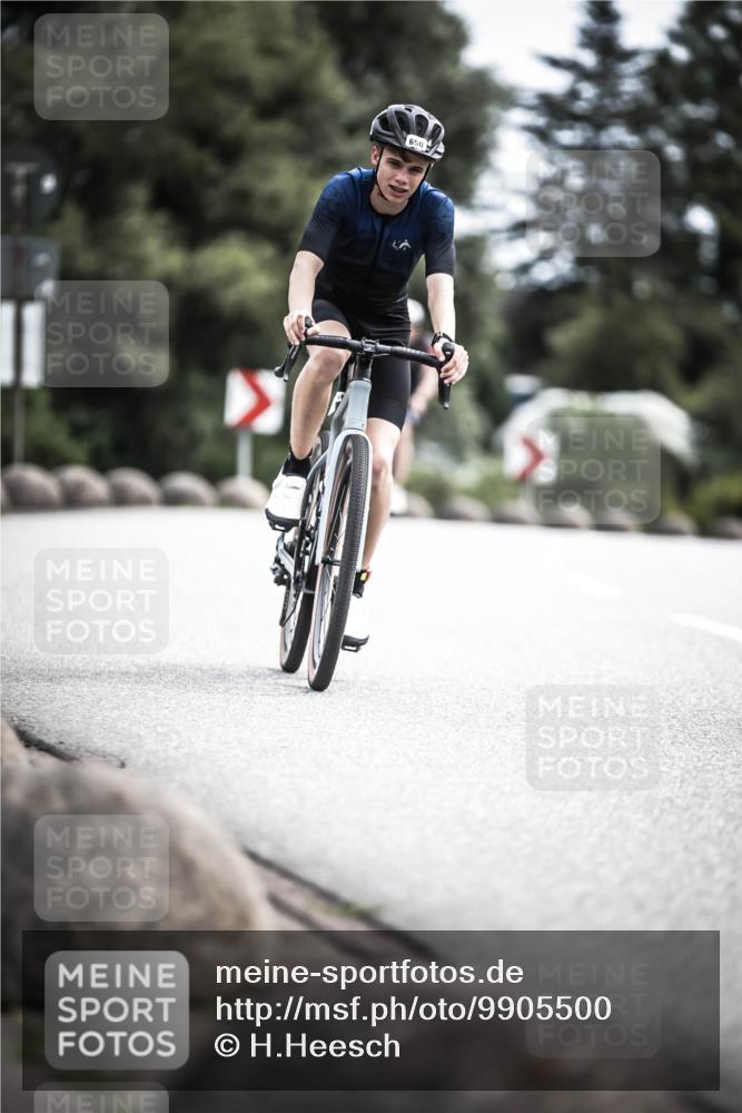 21.06.2026 - 29. Vierlanden-Triathlon H.Heesch http://msf.ph/oto/9905500 21.06.2026 11:42:33 Radfahren 158, 223, 650, 727, 740, 745 meine-sportfotos.de
