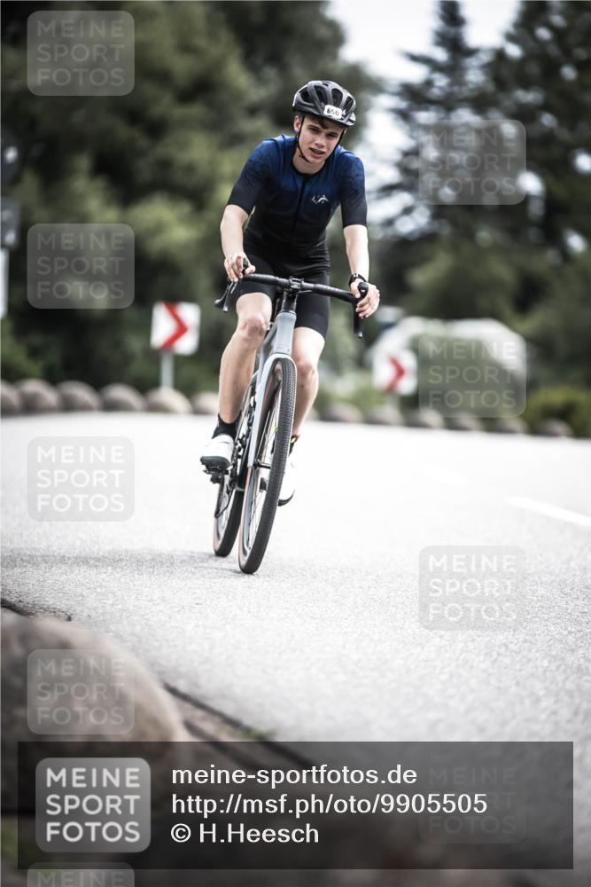 21.06.2026 - 29. Vierlanden-Triathlon H.Heesch http://msf.ph/oto/9905505 21.06.2026 11:42:33 Radfahren 158, 223, 650, 727, 740, 745 meine-sportfotos.de