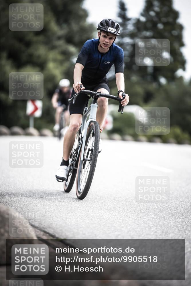 21.06.2026 - 29. Vierlanden-Triathlon H.Heesch http://msf.ph/oto/9905518 21.06.2026 11:42:33 Radfahren 158, 223, 650, 727, 740, 745 meine-sportfotos.de