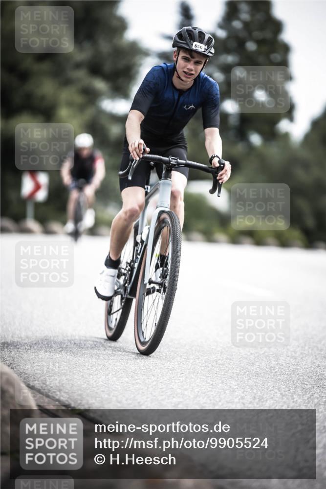 21.06.2026 - 29. Vierlanden-Triathlon H.Heesch http://msf.ph/oto/9905524 21.06.2026 11:42:33 Radfahren 158, 223, 650, 727, 740, 745 meine-sportfotos.de