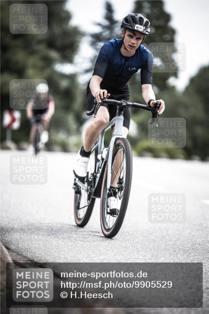 21.06.2026 - 29. Vierlanden-Triathlon H.Heesch http://msf.ph/oto/9905529 21.06.2026 11:42:33 Radfahren 158, 223, 650, 727, 740, 745 meine-sportfotos.de