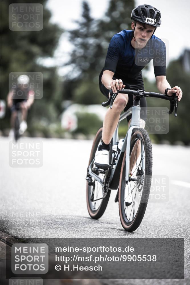 21.06.2026 - 29. Vierlanden-Triathlon H.Heesch http://msf.ph/oto/9905538 21.06.2026 11:42:33 Radfahren 158, 223, 650, 727, 740, 745 meine-sportfotos.de