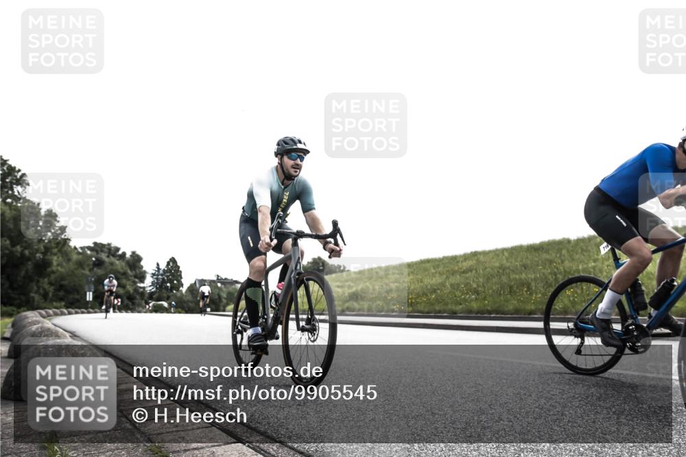 21.06.2026 - 29. Vierlanden-Triathlon H.Heesch http://msf.ph/oto/9905545 21.06.2026 11:10:41 Radfahren 630, 642, 671, 716, 746 meine-sportfotos.de
