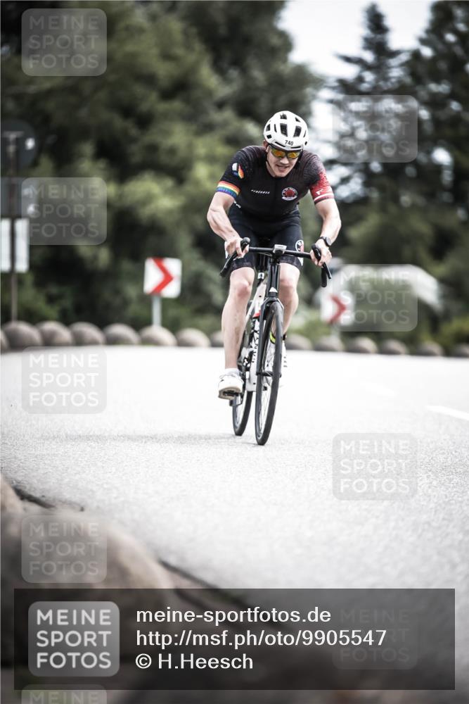 21.06.2026 - 29. Vierlanden-Triathlon H.Heesch http://msf.ph/oto/9905547 21.06.2026 11:42:35 Radfahren 158, 223, 650, 718, 727, 740 meine-sportfotos.de