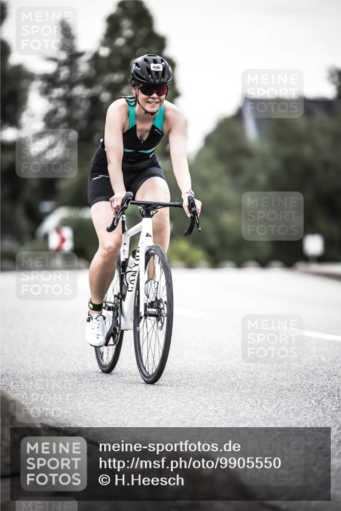 21.06.2026 - 29. Vierlanden-Triathlon H.Heesch http://msf.ph/oto/9905550 21.06.2026 10:24:05 Radfahren 32, 293, 335, 496 meine-sportfotos.de