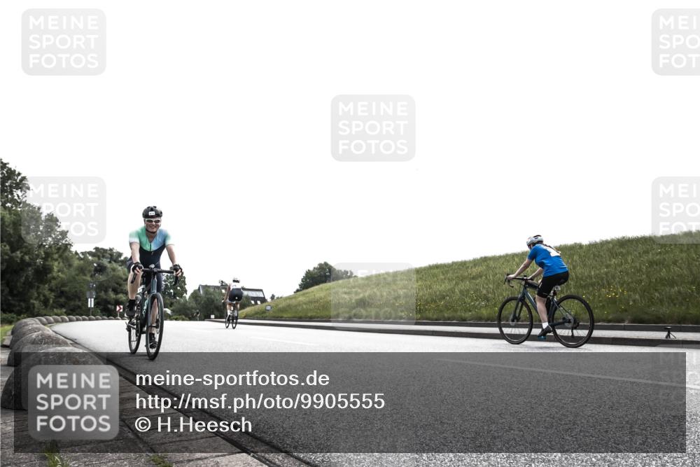 21.06.2026 - 29. Vierlanden-Triathlon H.Heesch http://msf.ph/oto/9905555 21.06.2026 11:10:58 Radfahren 679 meine-sportfotos.de
