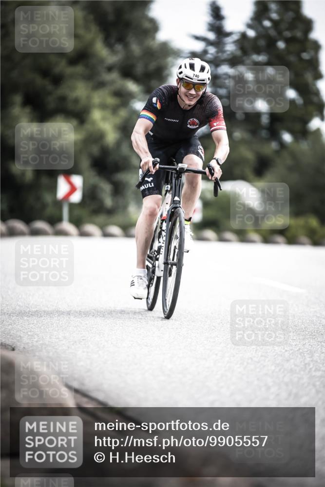 21.06.2026 - 29. Vierlanden-Triathlon H.Heesch http://msf.ph/oto/9905557 21.06.2026 11:42:36 Radfahren 158, 223, 650, 718, 727, 740 meine-sportfotos.de