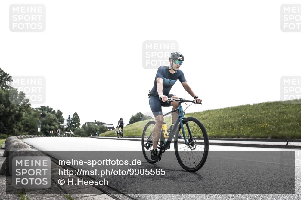 21.06.2026 - 29. Vierlanden-Triathlon H.Heesch http://msf.ph/oto/9905565 21.06.2026 11:11:08 Radfahren 161, 275, 673, 718 meine-sportfotos.de