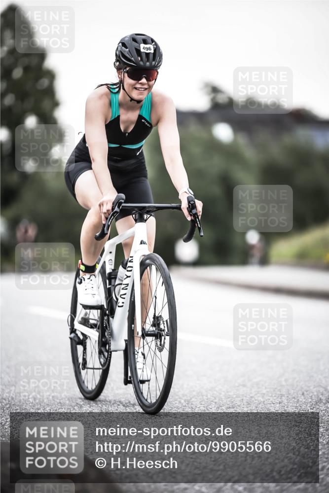 21.06.2026 - 29. Vierlanden-Triathlon H.Heesch http://msf.ph/oto/9905566 21.06.2026 10:24:05 Radfahren 32, 293, 335, 496 meine-sportfotos.de