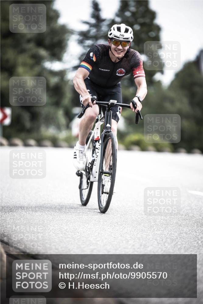 21.06.2026 - 29. Vierlanden-Triathlon H.Heesch http://msf.ph/oto/9905570 21.06.2026 11:42:36 Radfahren 158, 223, 650, 718, 727, 740 meine-sportfotos.de