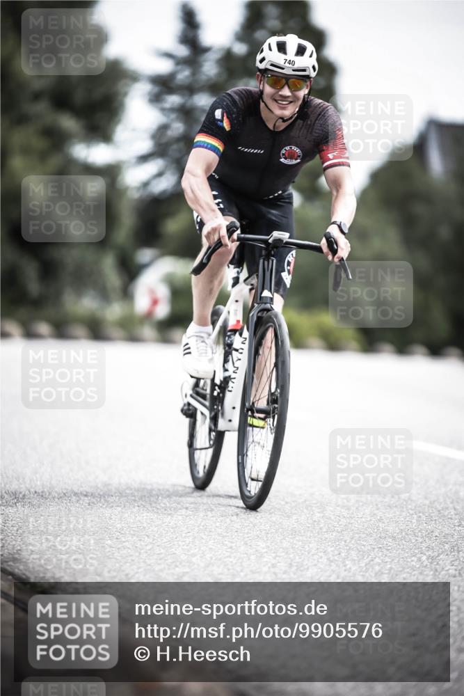 21.06.2026 - 29. Vierlanden-Triathlon H.Heesch http://msf.ph/oto/9905576 21.06.2026 11:42:36 Radfahren 158, 223, 650, 718, 727, 740 meine-sportfotos.de