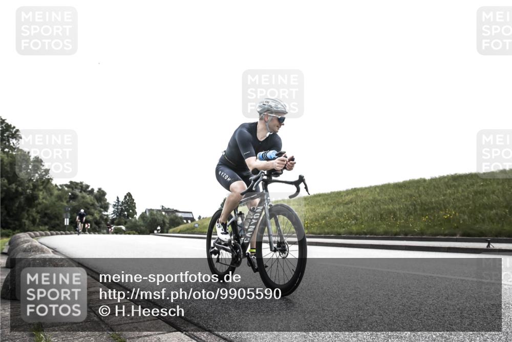 21.06.2026 - 29. Vierlanden-Triathlon H.Heesch http://msf.ph/oto/9905590 21.06.2026 11:11:37 Radfahren 89, 220, 611, 641, 695 meine-sportfotos.de