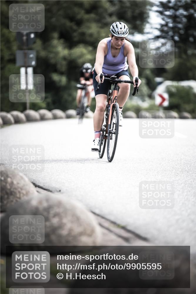 21.06.2026 - 29. Vierlanden-Triathlon H.Heesch http://msf.ph/oto/9905595 21.06.2026 11:39:54 Radfahren 647, 685, 721, 830 meine-sportfotos.de