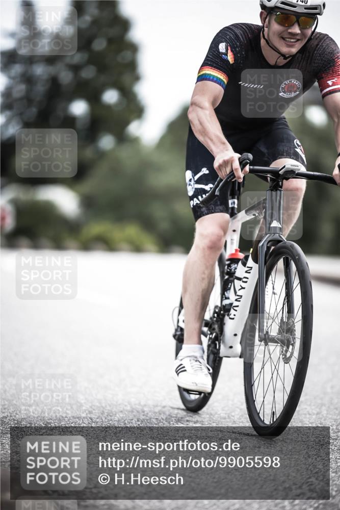 21.06.2026 - 29. Vierlanden-Triathlon H.Heesch http://msf.ph/oto/9905598 21.06.2026 11:42:36 Radfahren 158, 223, 650, 718, 727, 740 meine-sportfotos.de