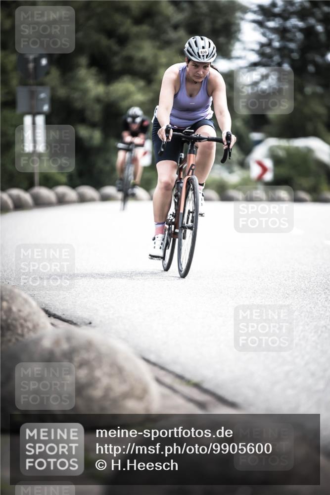 21.06.2026 - 29. Vierlanden-Triathlon H.Heesch http://msf.ph/oto/9905600 21.06.2026 11:39:54 Radfahren 647, 685, 721, 830 meine-sportfotos.de