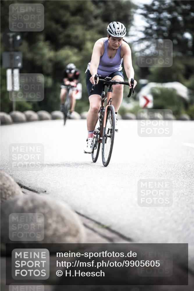 21.06.2026 - 29. Vierlanden-Triathlon H.Heesch http://msf.ph/oto/9905605 21.06.2026 11:39:54 Radfahren 647, 685, 721, 830 meine-sportfotos.de